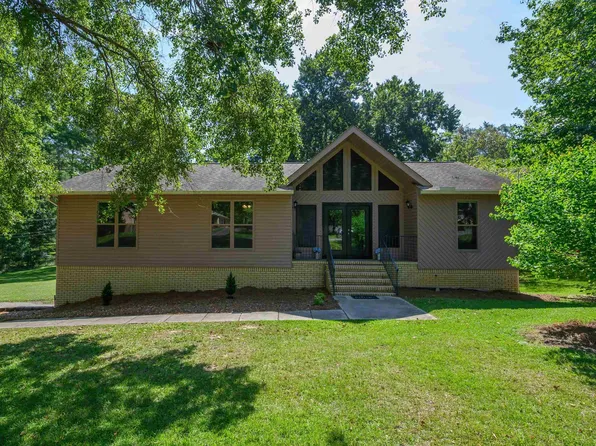 100 Camille Ct, Clanton, AL 35045