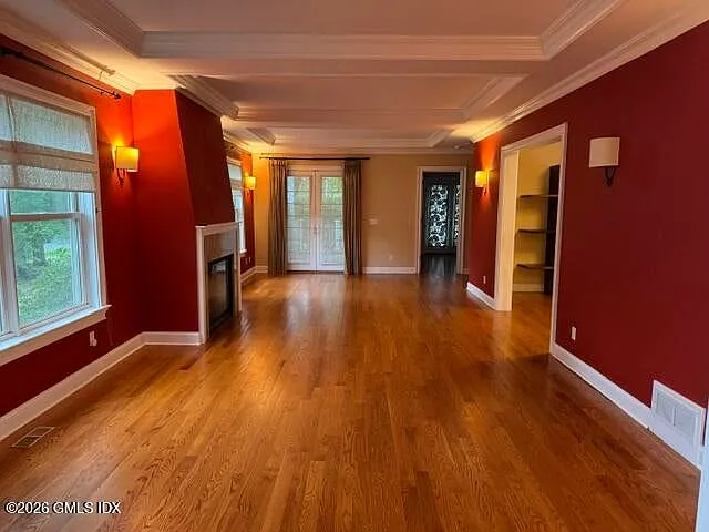 5 bed, 4.5 bath, 5810 sqft, $12,500 — Photo 3