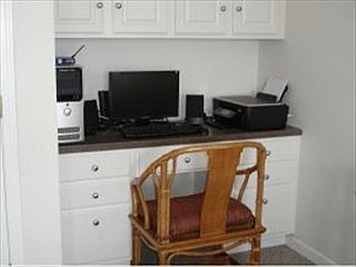 3rd image of 212 Taylor Ave