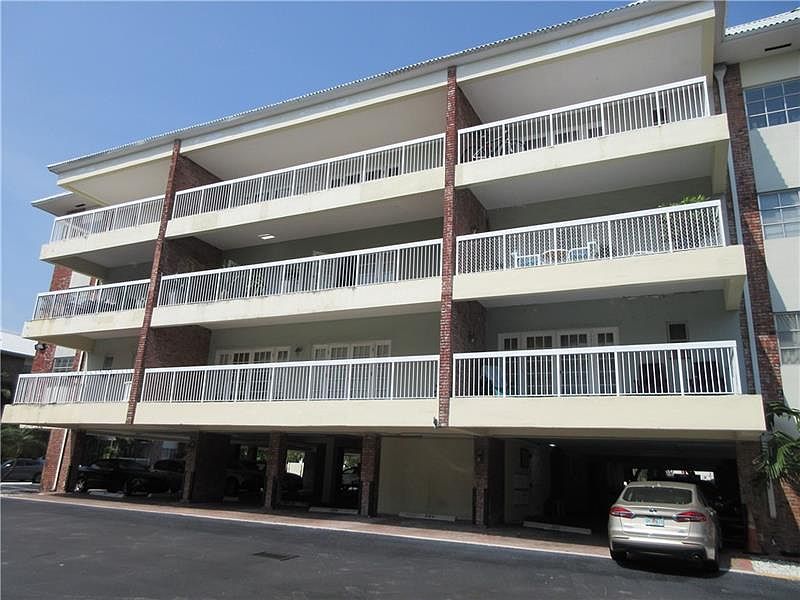 1st image of 2420 SE Seventeen Street Cswy #208C