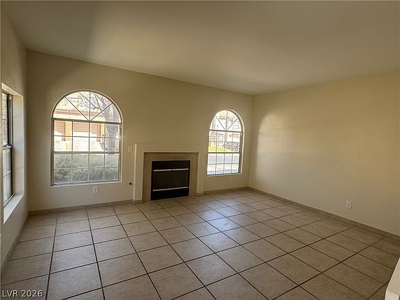 4th image of 1613 Hennepin Dr