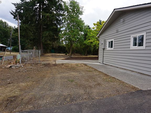5th image of 6919 NE 119th St