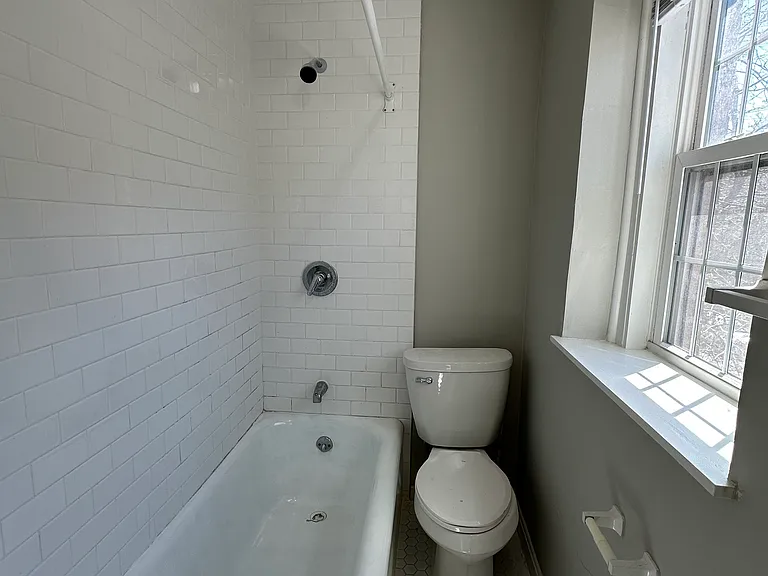 1175 Chapel St #A201 — Photo 5