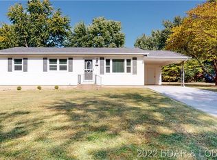 403 E Jemphrey Rd, Eldon, MO 65026
