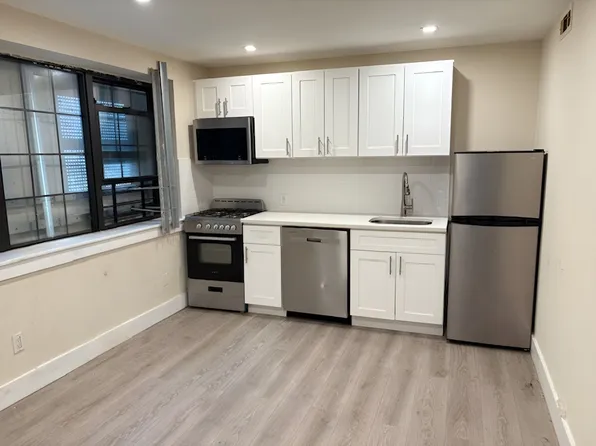 2517 Snyder Avenue image 4 of 14