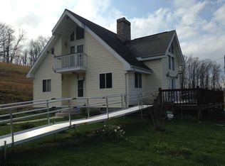 1537 River Rd, Belington, WV 26250