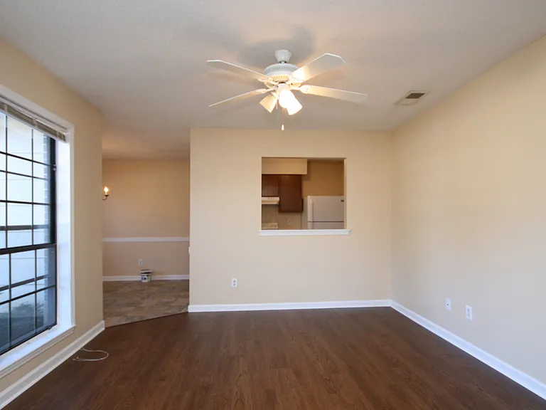 110A Westscott Dr — Photo 2