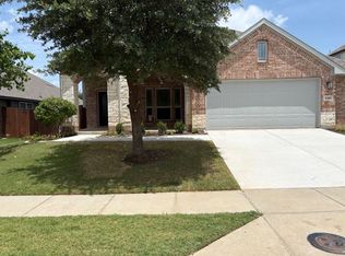 9400 Wellington Dr, Oak Pt, TX 75068