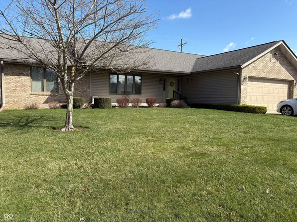 3760 Briar Hill Way, Columbus, IN 47203