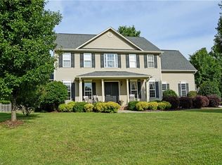 7623 Cedar Chase Dr, Greensboro, NC 27455