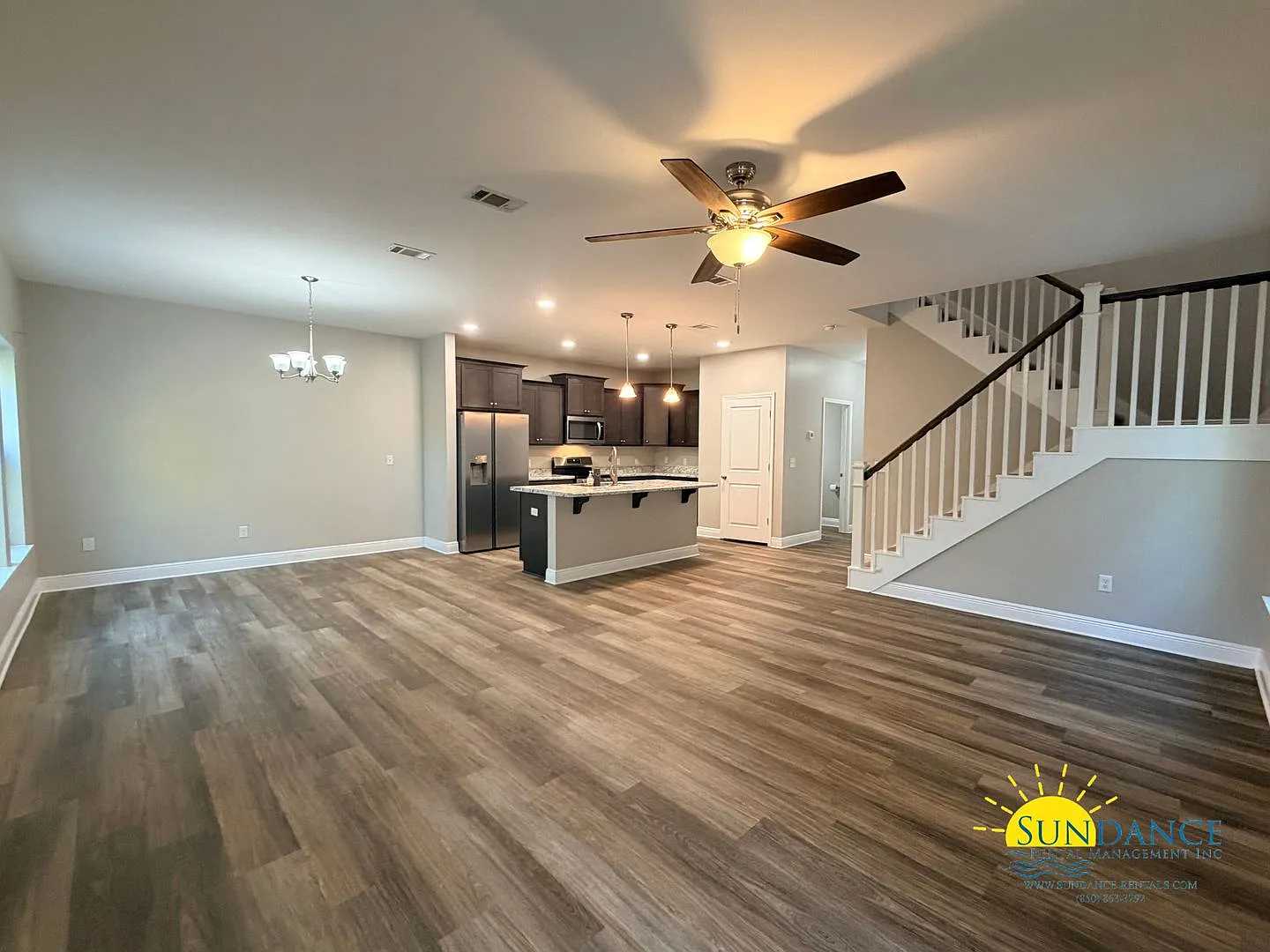 Gorgeous 4 Bedroom Home in Shiloh Place — Photo 2
