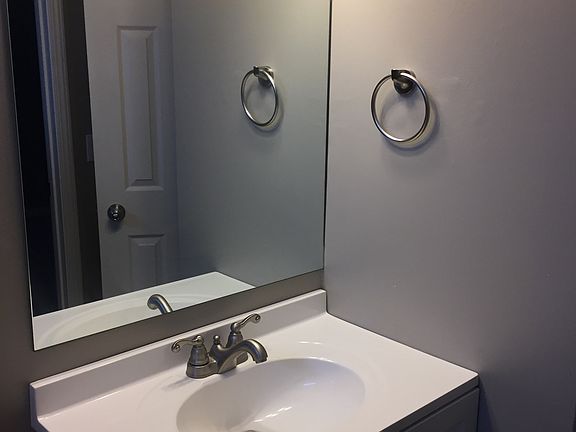 4th image of 7511 Elizabeth St