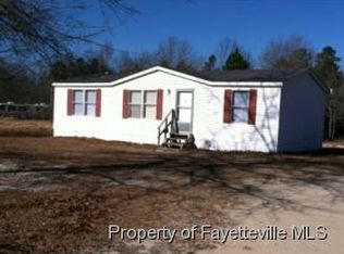 105 Sunny Side Rd, Parkton, NC 28371