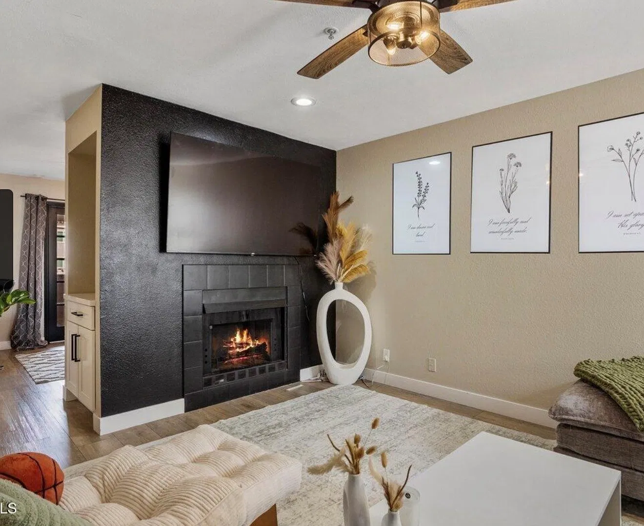 E Thomas Rd, Scottsdale — Photo 3