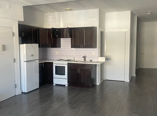 42-22 Bell Blvd #2R, Bayside, NY 11361