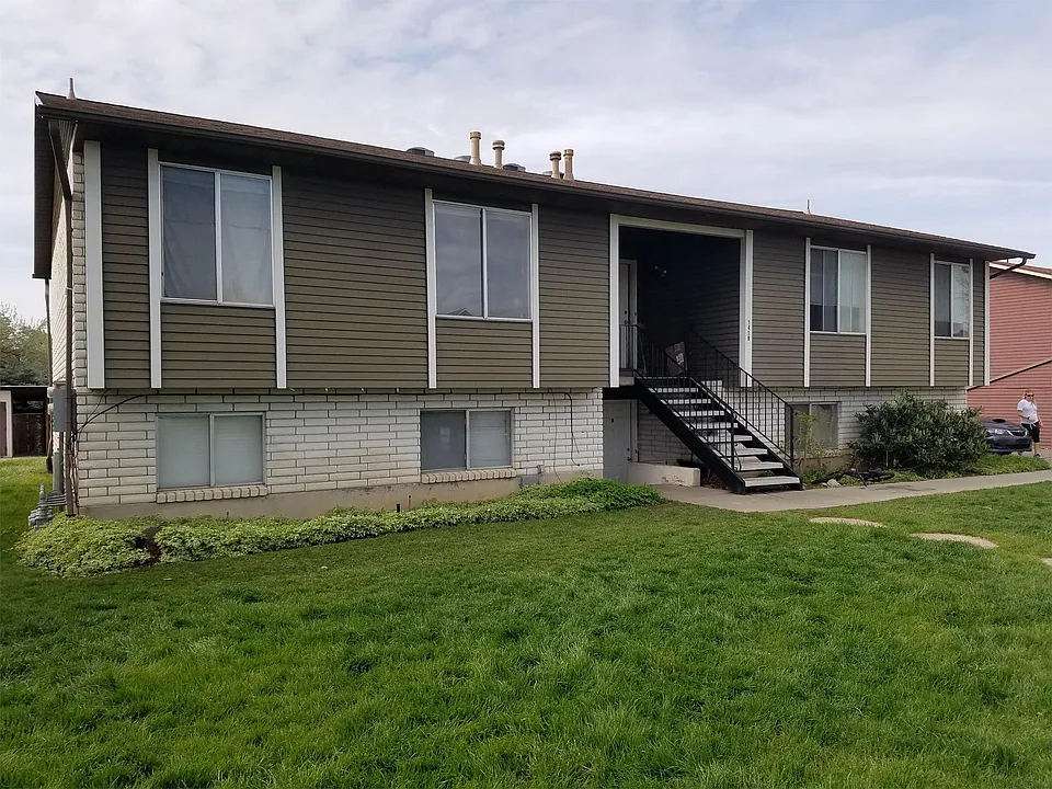1419 W 1650 N #4