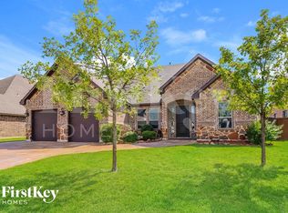 723 La Paloma Rd, Sanger, TX 76266