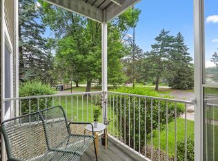 742 County Road F W APT B, Shoreview, MN 55126