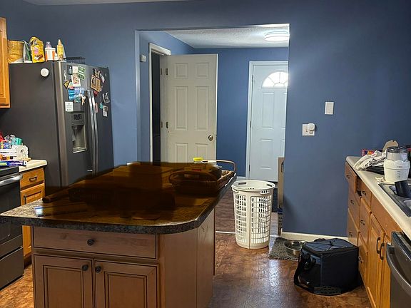4th image of 1409 Chalmers St