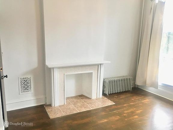 2nd image of 292 Stuyvesant Ave #2