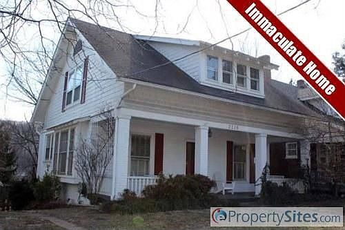 1st image of 2218 Wycliffe Ave SW