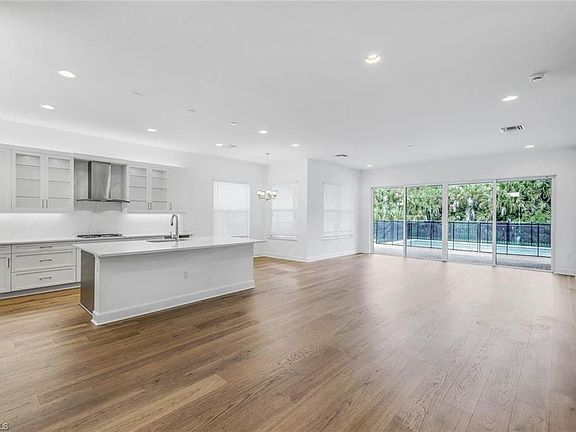 4th image of 12259 Bonnet DR