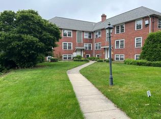 40 Elm Ave #5B, Rumford, RI 02916