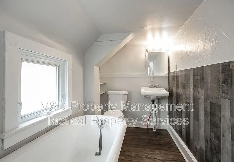 3408 E 140th St #2 — Photo 18