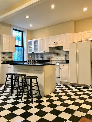 Rented by Box Street Properties LLC | media 37