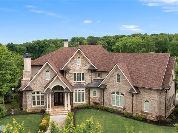 10 Mountain Breeze Rd, Taylorsville, GA 30178