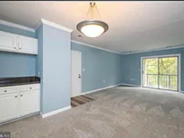 8205 Whispering Oaks Way APT 301