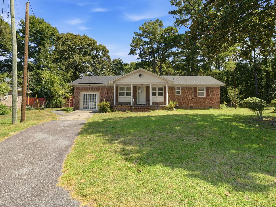 1st image of 931 Dogwood Ct