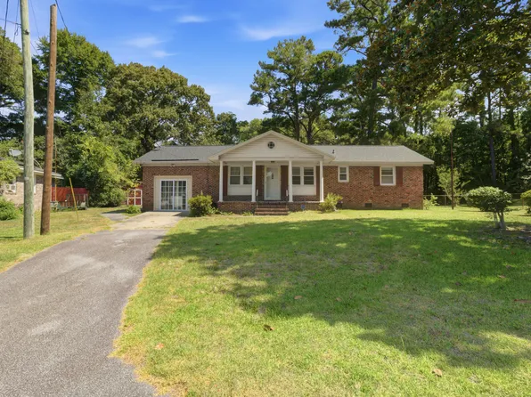 931 Dogwood Ct, Hanahan, SC 29410