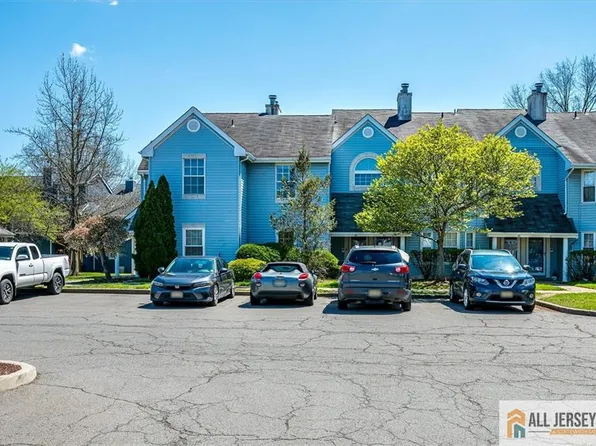 48 Tanglewood Ct, Monmouth Junction, NJ 08852