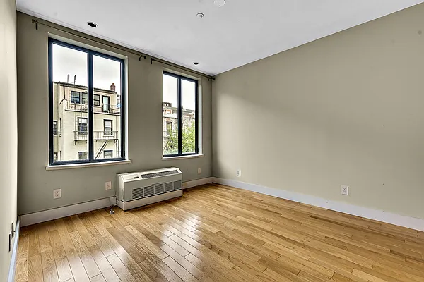 Sold by Compass | media 14