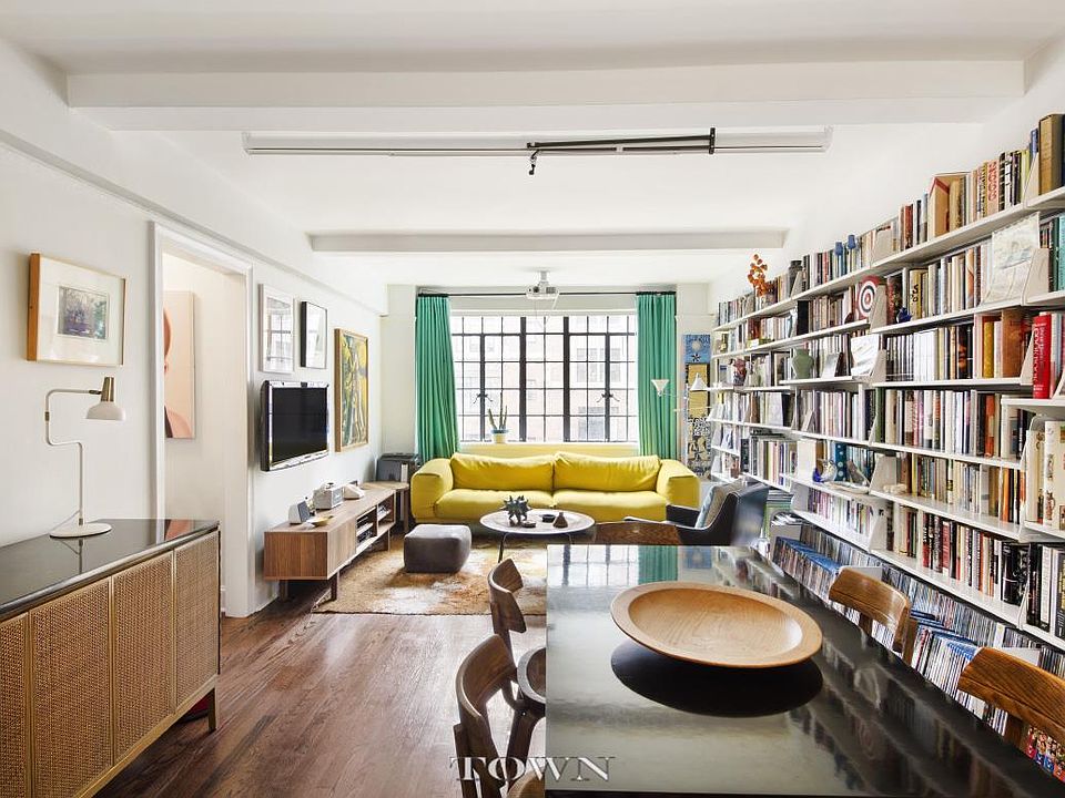 1st image of 325 E 41st St APT 802