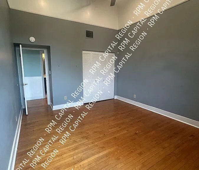 409 Madison Ave #303 — Photo 5