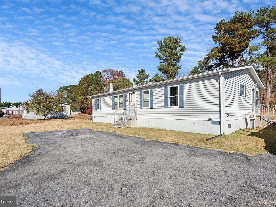 1st image of 27943 Fieldwood Dr