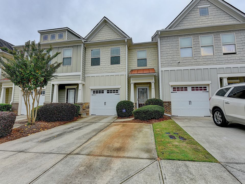 1st image of 2657 Avanti Way