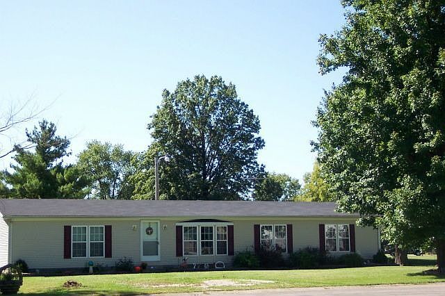 1st image of 7673 E 1625th Ave