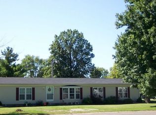 7673 E 1625th Ave, Robinson, IL 62454