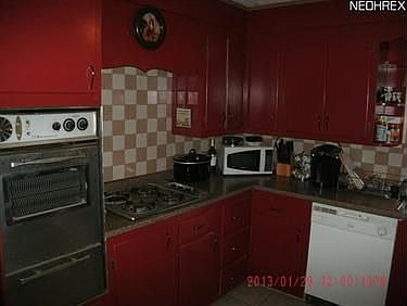 4th image of 144 N Hartford Ave