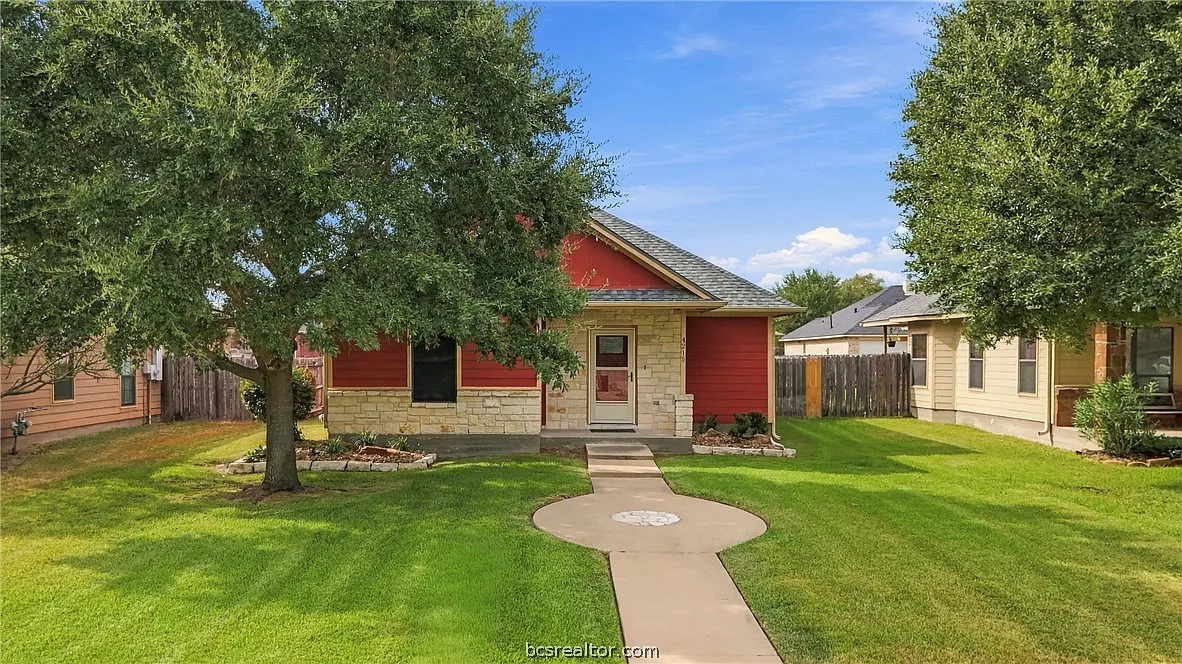 3 bed, 1248 sqft, $1,850 — Photo 1