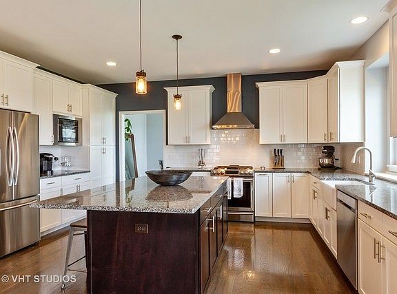 4th image of 232 Frances Dr