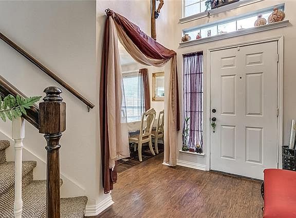 3rd image of 5127 Eastcreek Dr