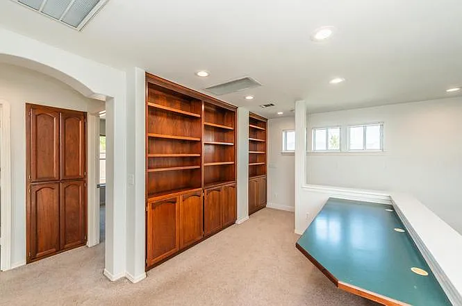 366 River Park Dr — Photo 3