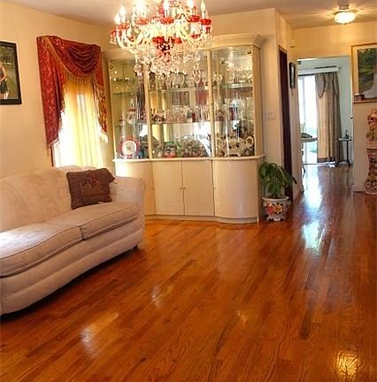 4th image of 8152 247th St