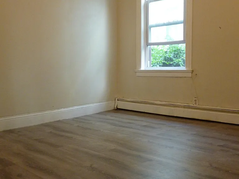 18 Doyle Ave — Photo 4