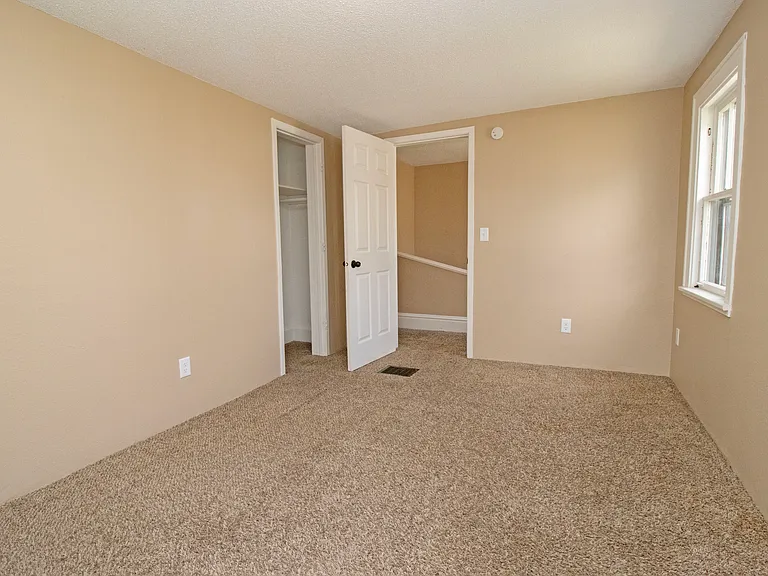 1563 6th Ave N #1 — Photo 17