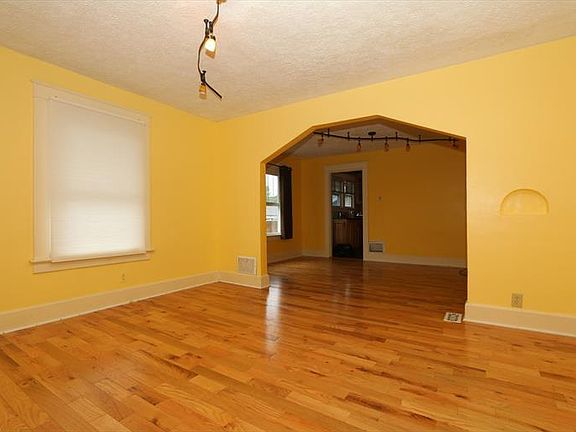3rd image of 108 Boys Ave